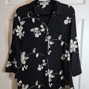 Lauren Michelle Black Floral Blouse